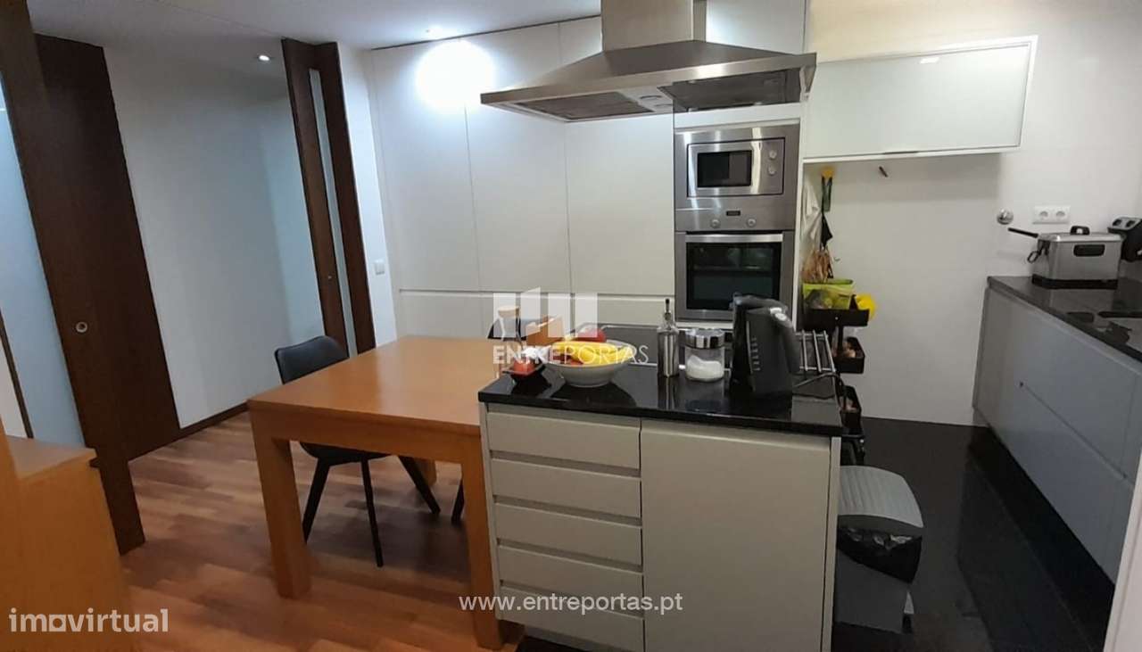 Venda de Moradia V3 individual no centro da cidade, na Póvoa de Varzi - Grande imagem: 5/17