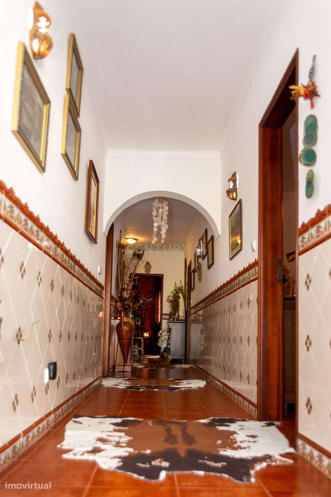 Charmosa Moradia T4 em Estremoz-13