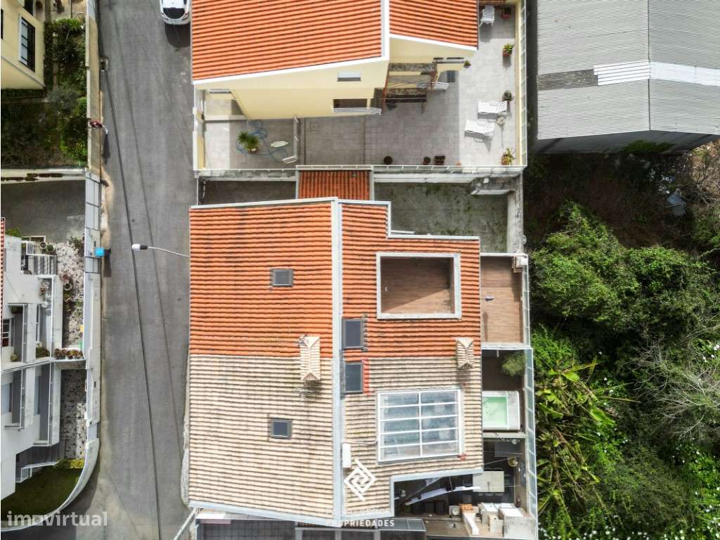 Moradia T3 localizada em Serzedo-27