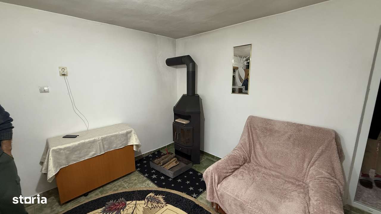 Casa in Margineni - Imagine principală: 5/12