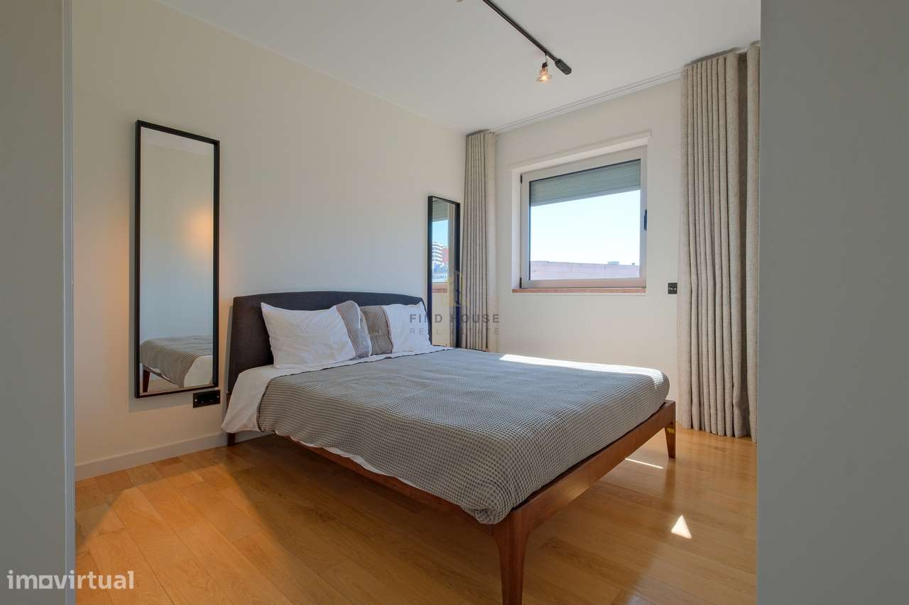 Penthouse T3 com terraço e 3 lugares de garagem na Alameda dos Oceanos-33