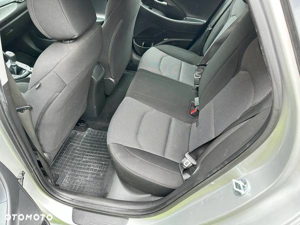 Hyundai I30 1.6 D Comfort - 11