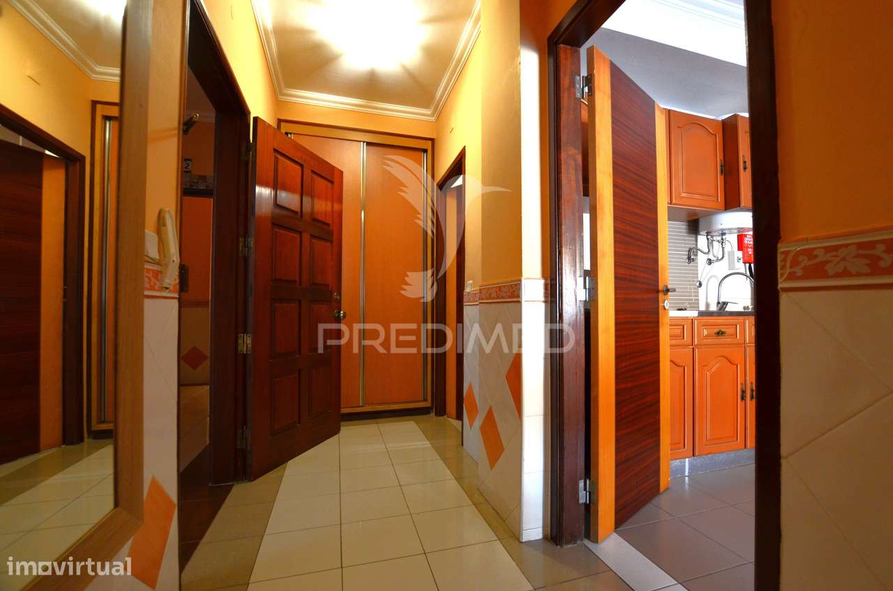 APARTAMENTO T2/ EDIFICIO CRISCHORO - Grande imagem: 5/9