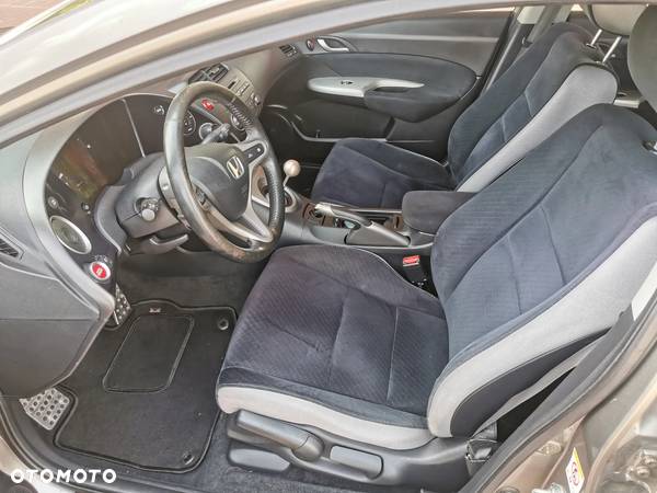 Honda Civic 1.4 Comfort - 9