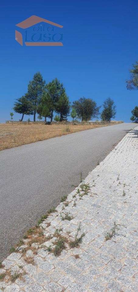 Terreno com paisagem para a Vila - Grande imagem: 4/18