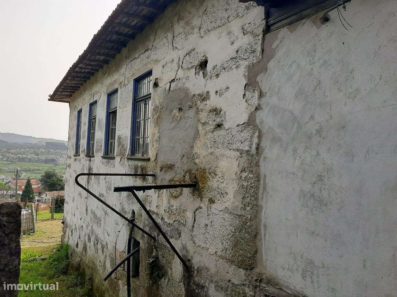 Edifício de duas habitações e terreno Termas São Vicente Penafiel-7