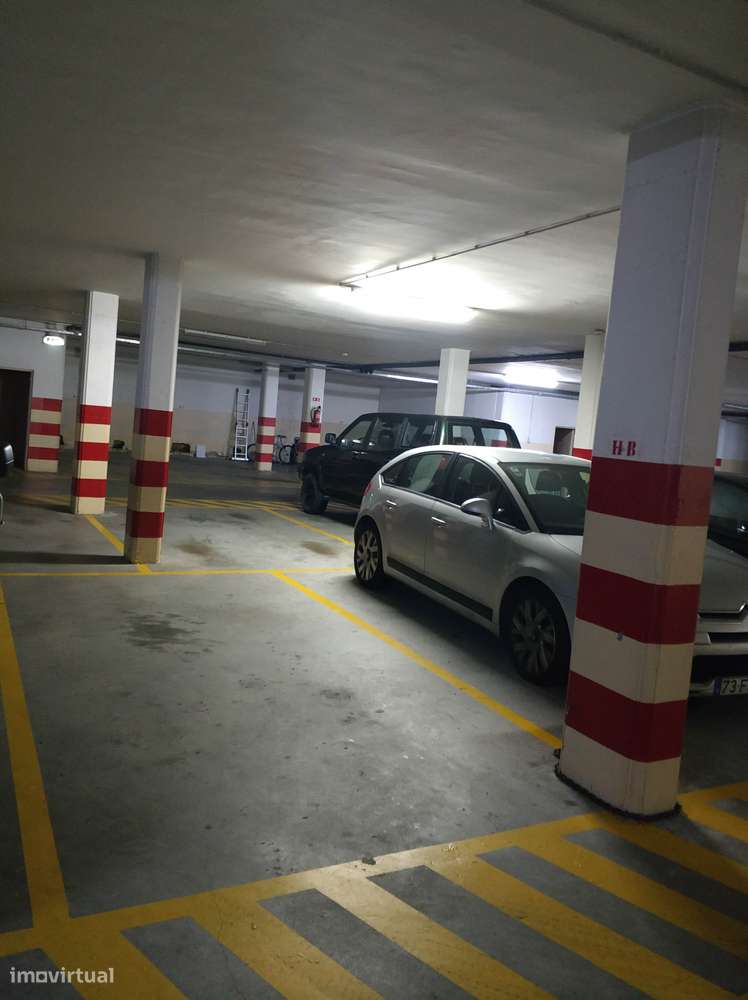 Lugar garagem em frente ao Mercadona - Matosinhos centro/sul - Grande imagem: 2/2
