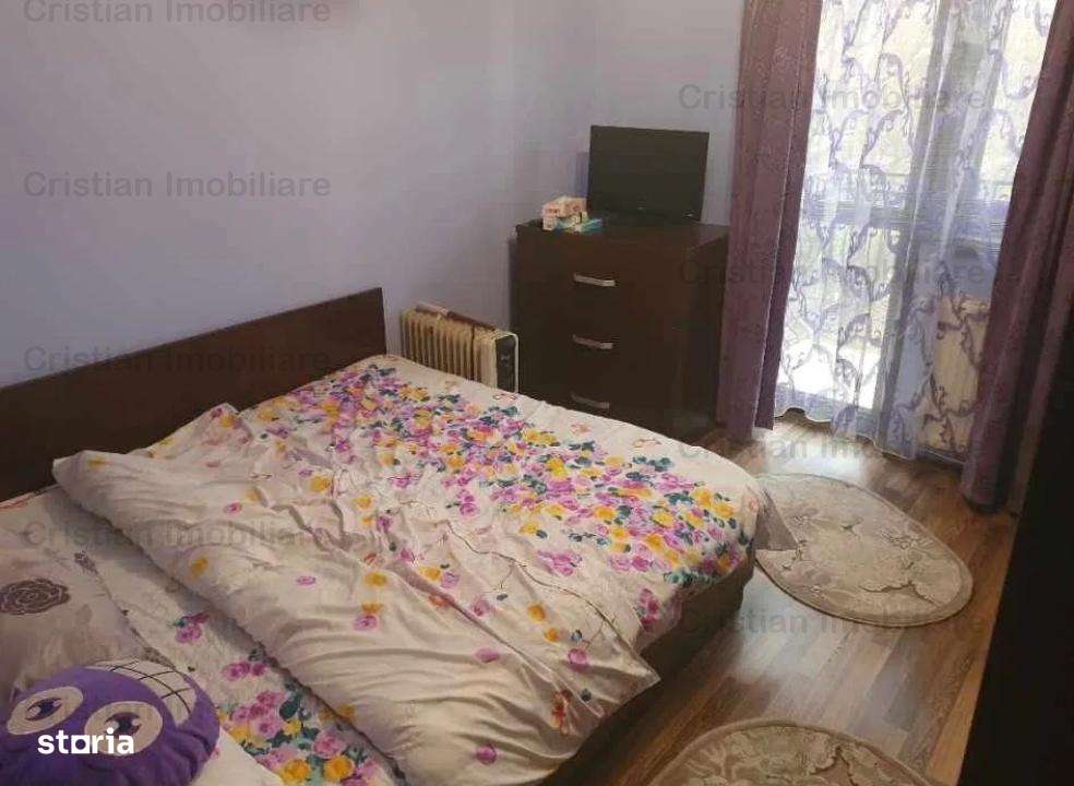 Vila noua P+1+M Lacu Sarat 4 cam Teren= 700 mp Mobilata si utilata - Imagine principală: 4/8