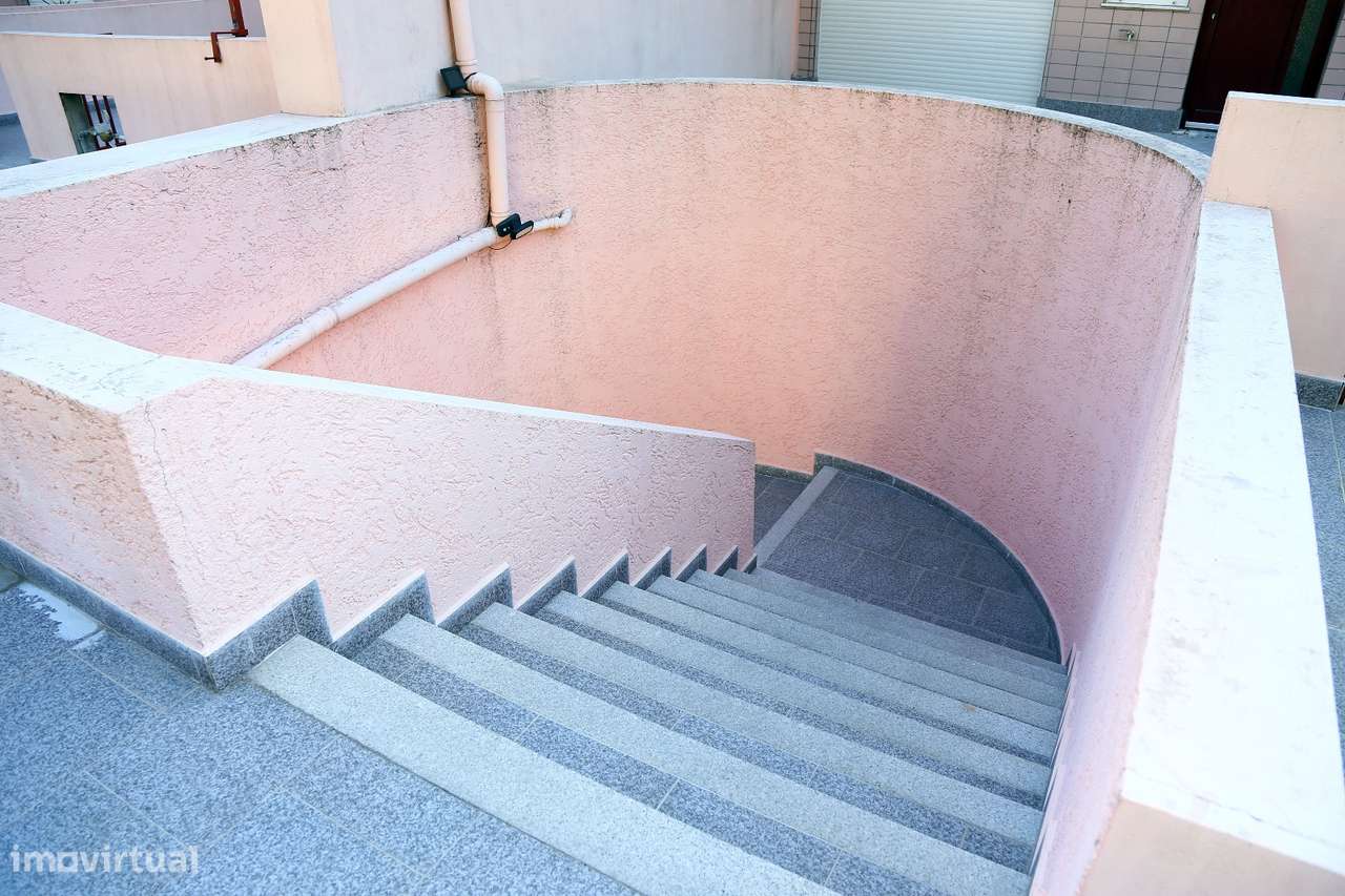 Apartamento T3 Venda em Lustosa e Barrosas (Santo Estêvão),Lousada - Grande imagem: 2/15