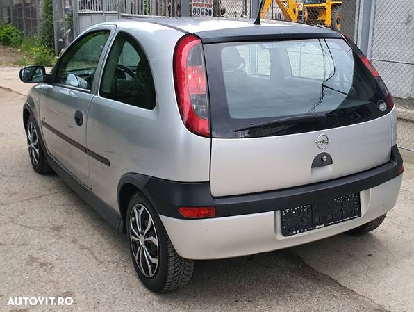 Opel Corsa - 3