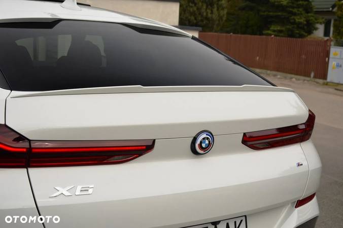 BMW X6 xDrive30d mHEV - 28