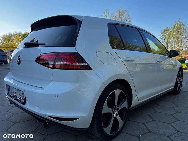 Volkswagen Golf VII 2.0 TSI BMT GTI - 10