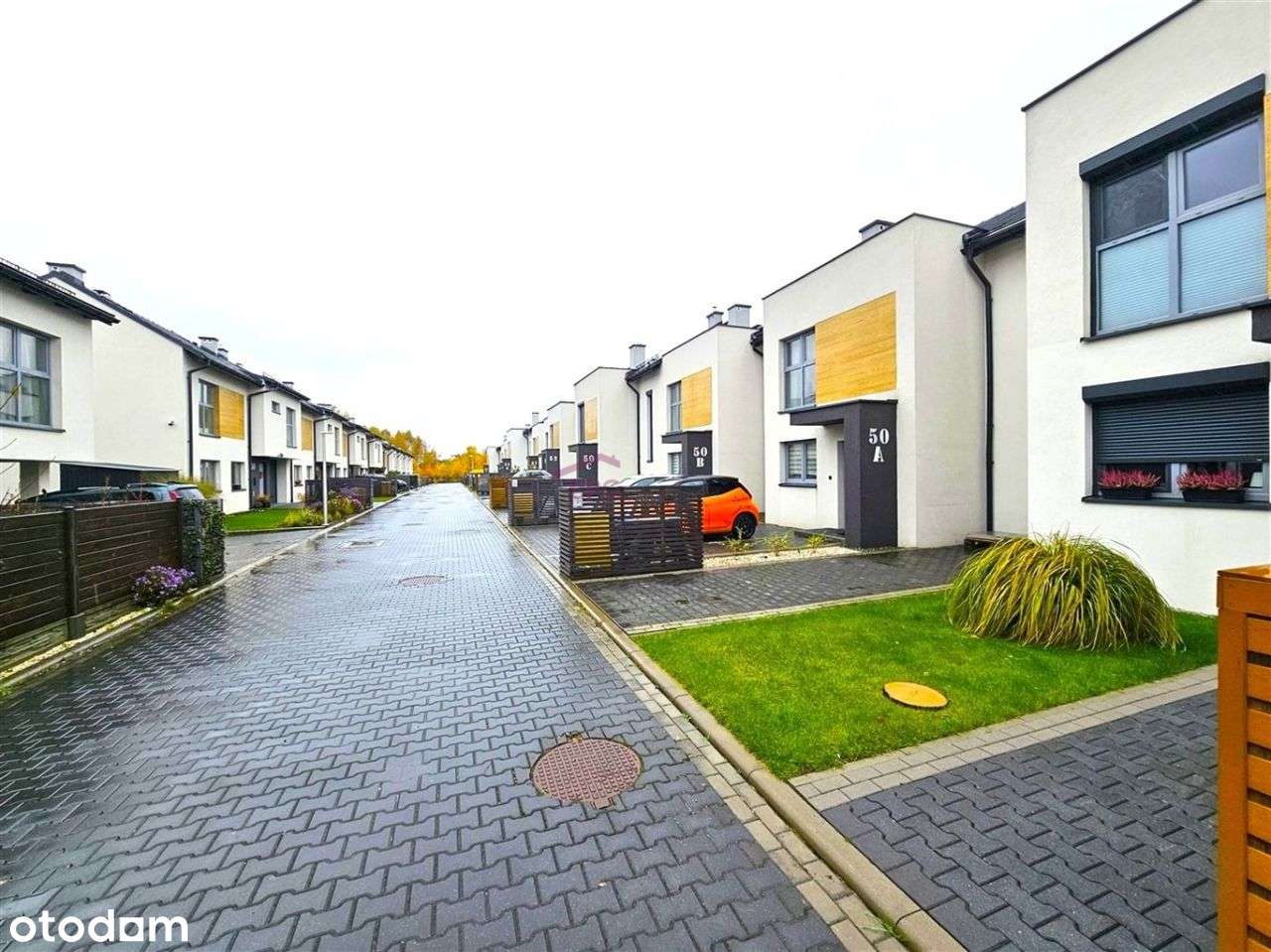 Dom na zamkniętym osiedlu – wyposażenie w cenie!-19