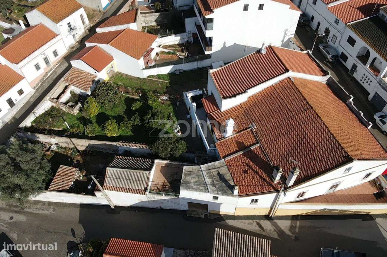 Moradia V6 no centro de São Marcos da Serra, em lote de 668m2-13