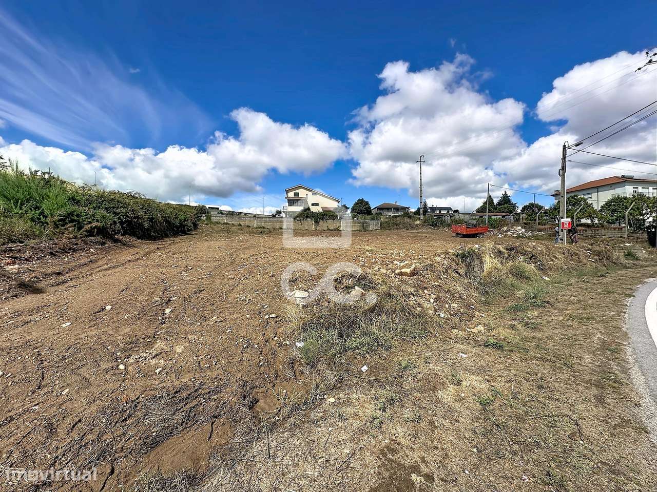 Lote para construção de uma moradia em Carrazedo de Montenegro-10