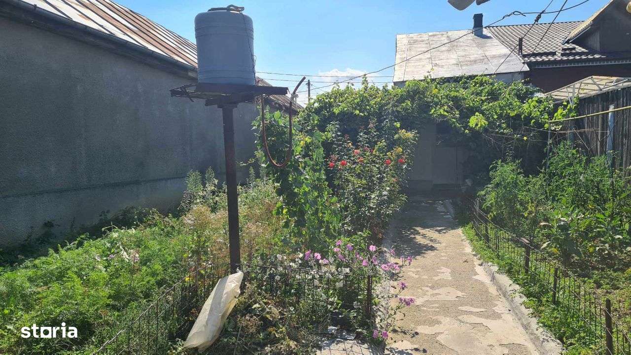 Casa pe strada Mare (A.I.Cuza) - posibilitate spatiu comercial - Imagine principală: 5/15