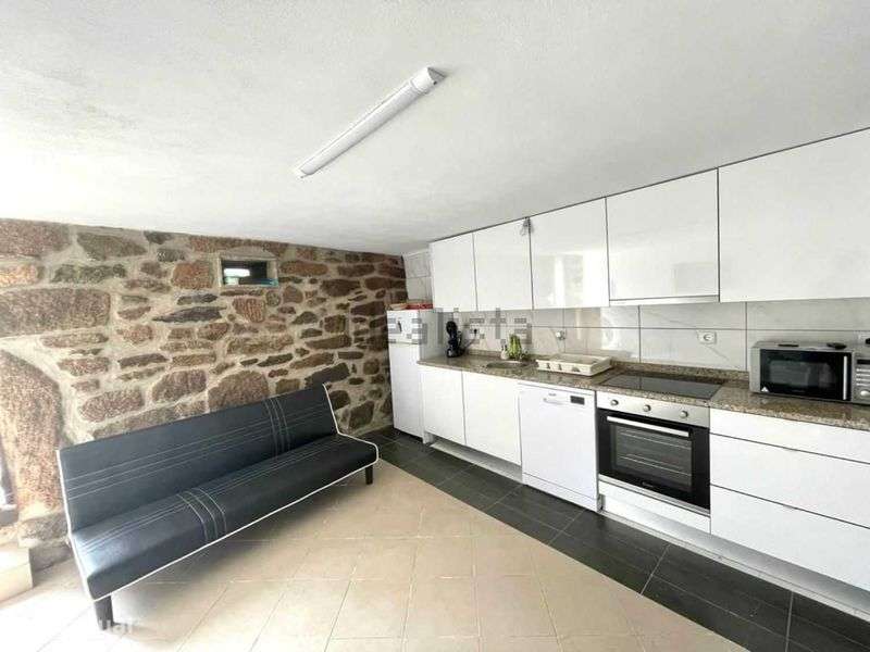 MORADIA T2 - Vila Flor - Grande imagem: 5/10