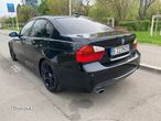 BMW Seria 3 320i - 5