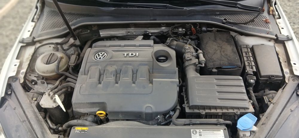 Volkswagen Golf VII [2012 - 2020] 1.6 TDI BlueMotion Technology Comfortline 2016