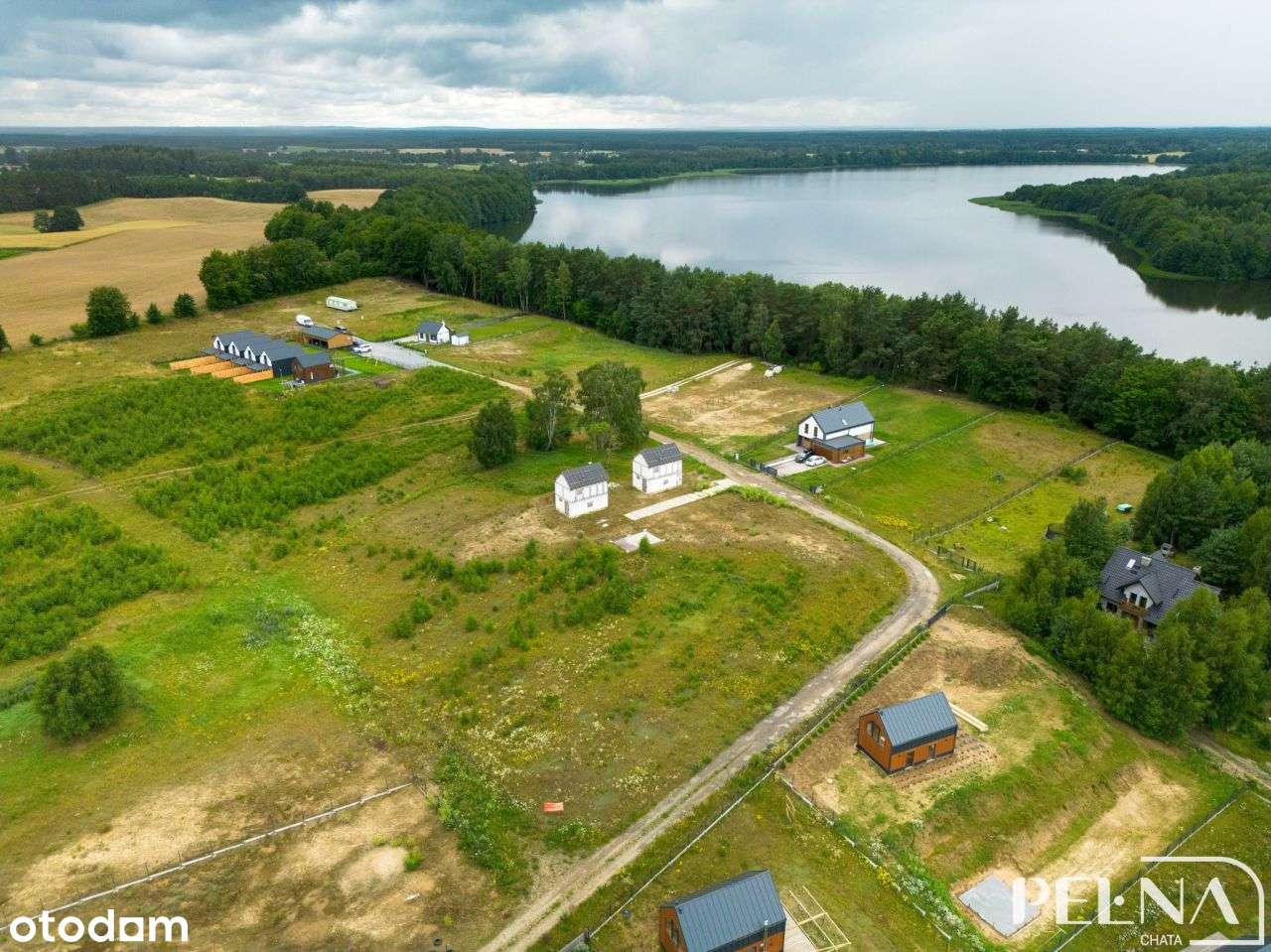 Działka rekreacyjna nad jeziorem koło Kościerzyny-4