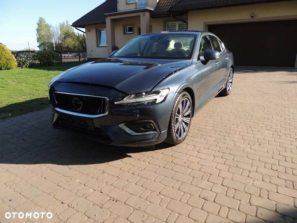 Volvo S60 B5 B R-Design - 2