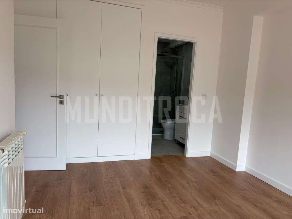Apartamento T3 Lamaçães - Como novo-11