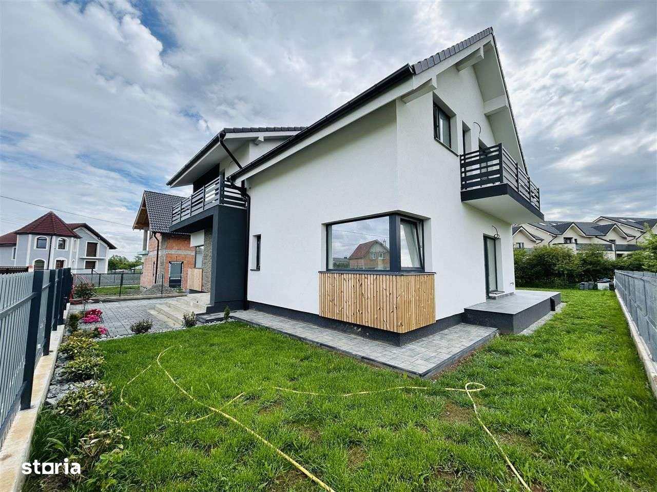 Casa individuala, 434 mp teren, finisata la alb, 147mp utili, Cristian - Imagine principală: 2/8