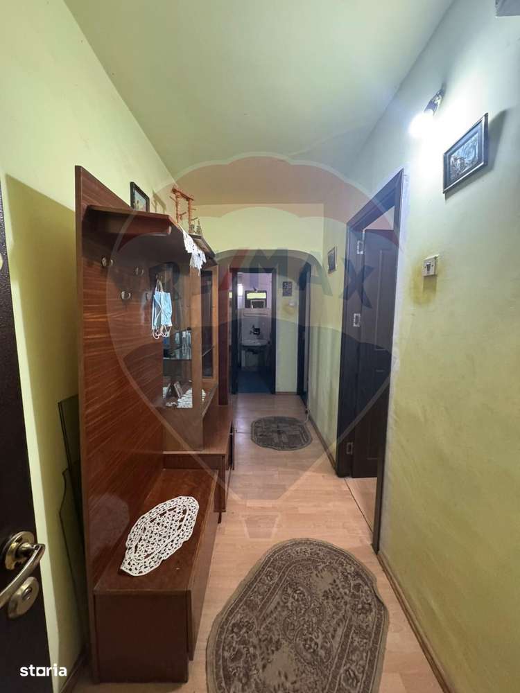 2 decomandate Craiovita, liber, spatios, zona buna, 54mp, bloc 1987-3