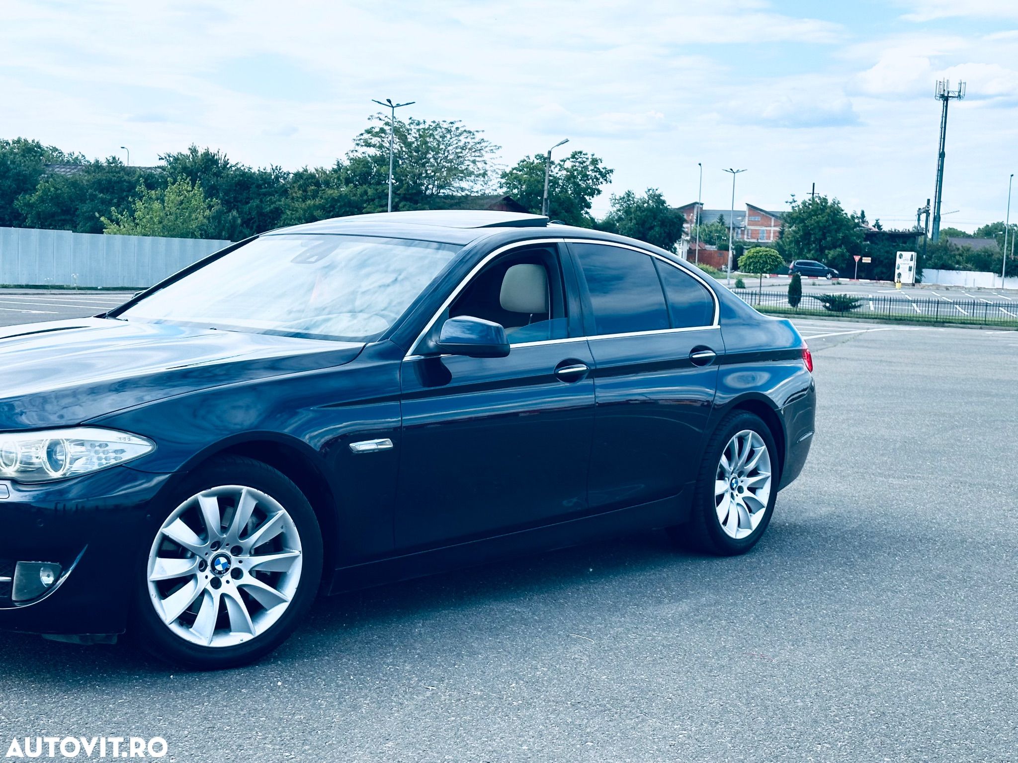 BMW Seria 5 530d Blue Performance Sport-Aut. - 1