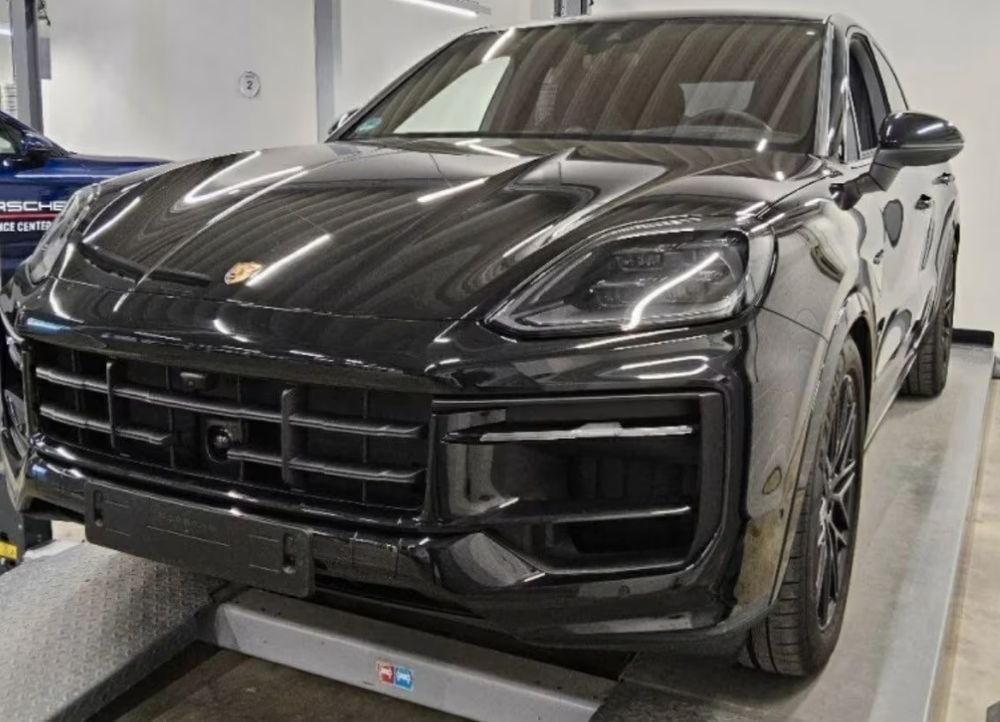 Porsche Cayenne E-Hybrid Tiptronic S 2024