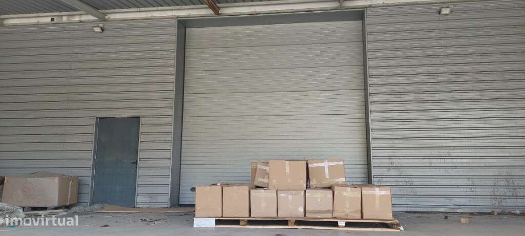 Armazém para arrendar no Cacém - Sintra - Grande imagem: 2/13