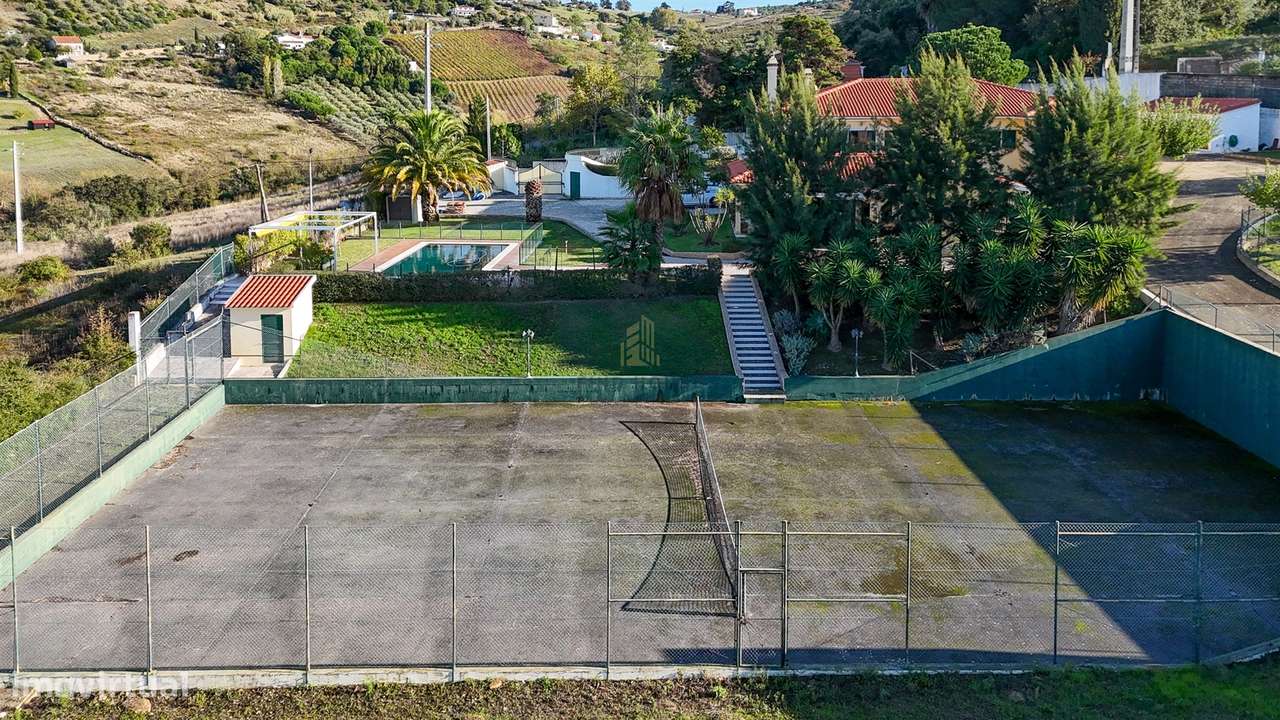 Moradia Isolada T4 com piscina, campo de ténis e logradouro em Cachoei-7
