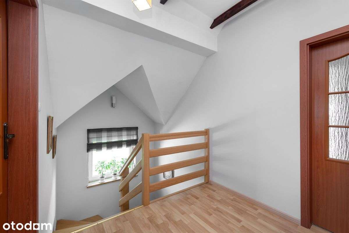 Dom wolnostojący na działce 1400m pośród zieleni-14