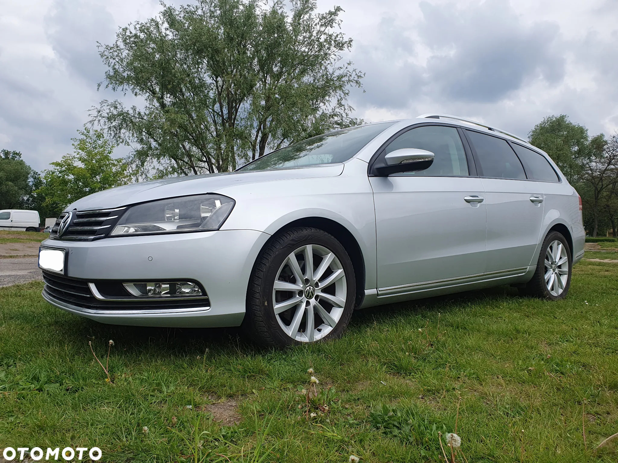 Volkswagen Passat 1.6 TDI Business Line - 11