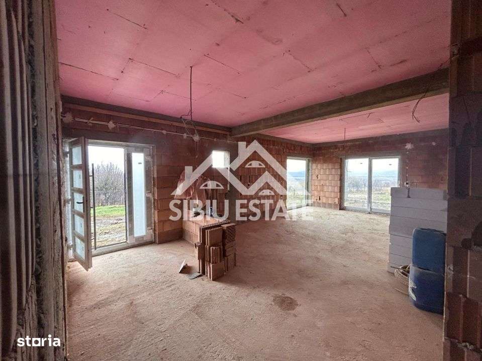 Casa 130 mp, teren 2800 mp, priveliște superbă – Marginimea Sibiului - Imagine principală: 3/19