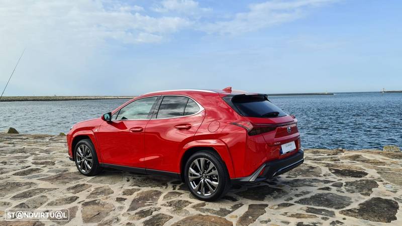 Lexus UX 250h F Sport - 3