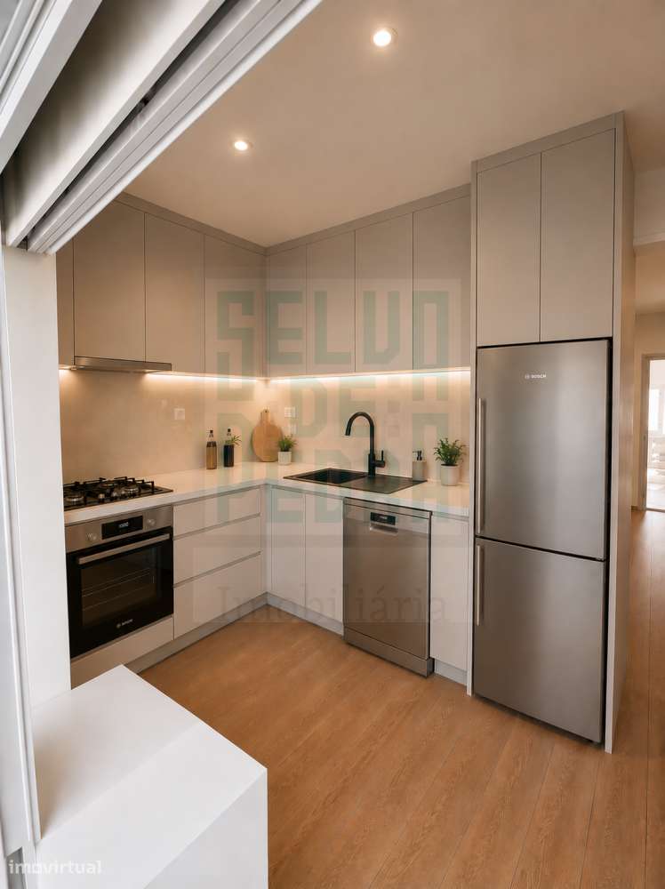 T2 Remodelado com Garagem Box em Valbom | A 10 Min do Porto-15