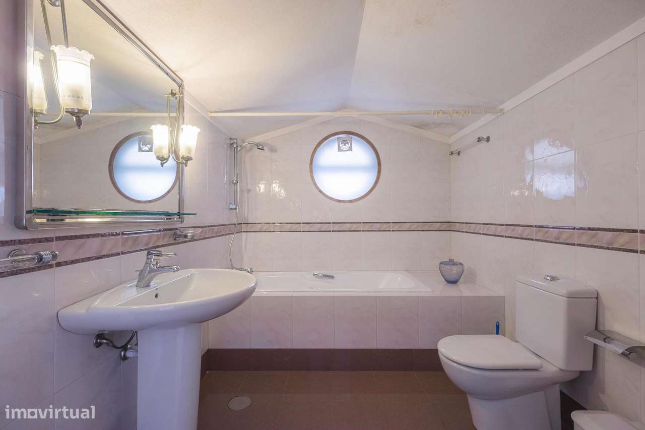 Moradia Independente T5 | Jovim (Atães) | Vista Panorâmica Rio Douro-23