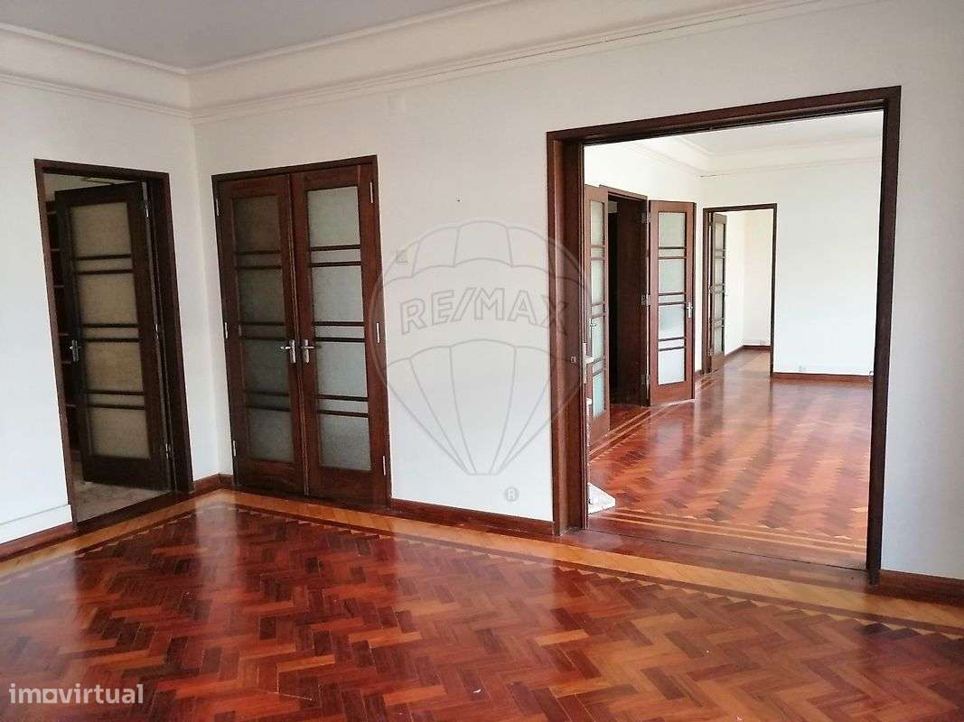 Apartamento T5 para arrendamento - Grande imagem: 4/11