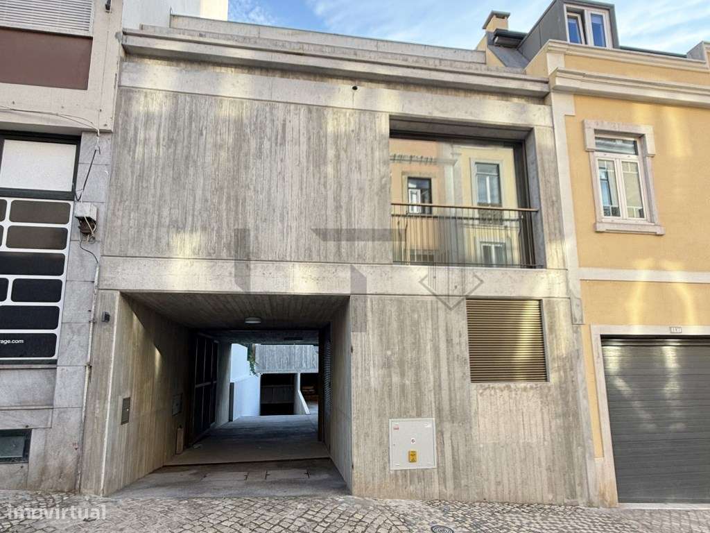 Apartamento T2 de Luxo com Garagem e Vista Monsanto, para Venda no ... - Grande imagem: 4/24