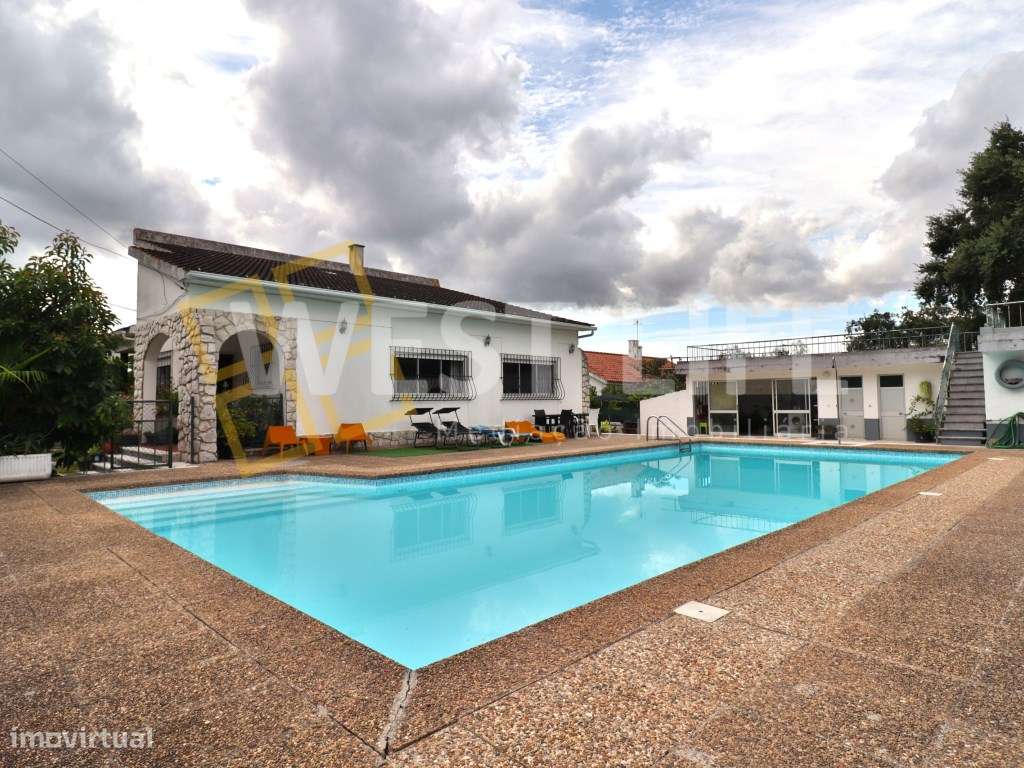 Moradia Independente T5 com jardim de 773m2 e piscina descoberta - ... - Grande imagem: 4/31