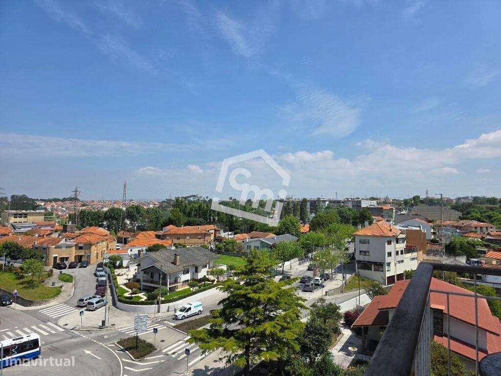 T2 Renovado com 100m2 de área útil no Centro de Matosinhos - Grande imagem: 4/24