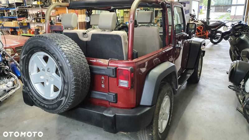 Jeep Wrangler - 5