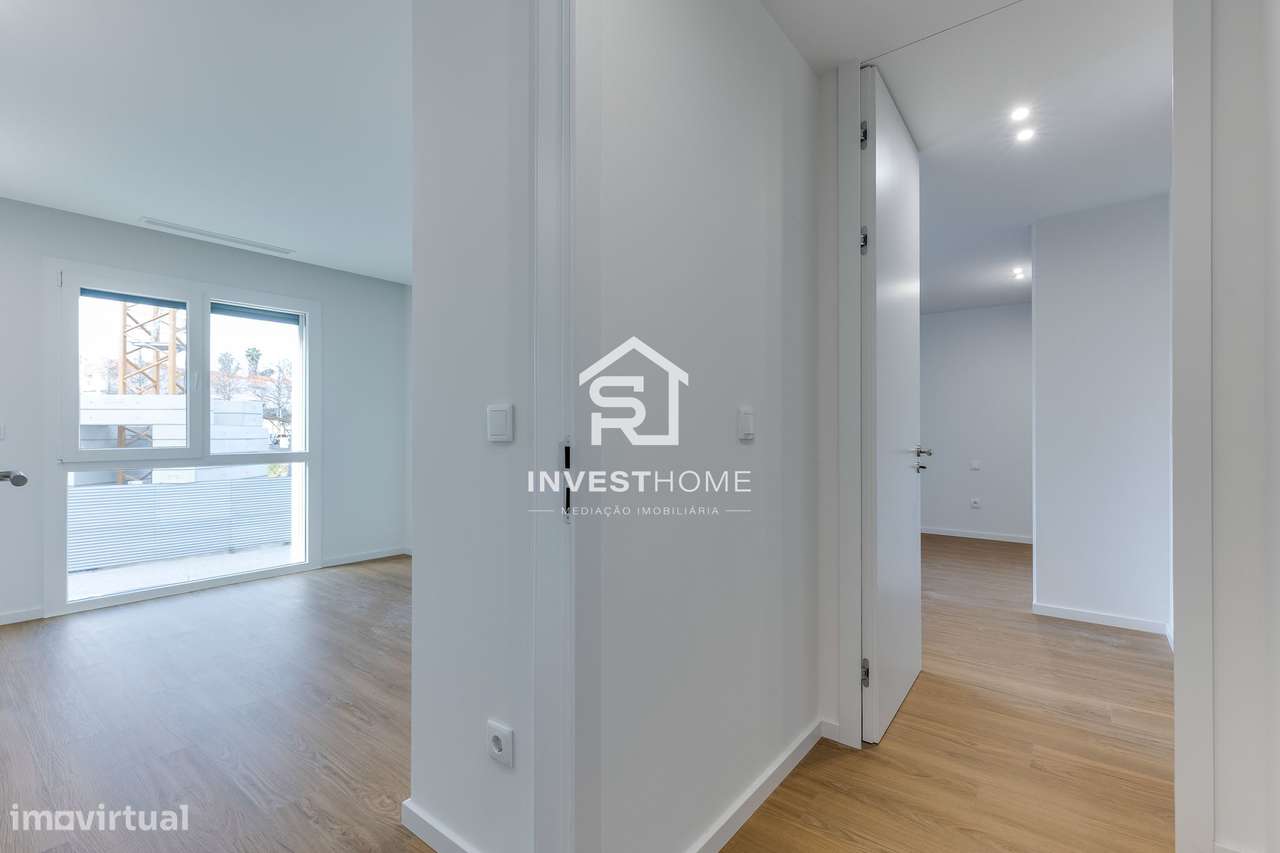 Apartamento T3 | Novo 2025 | Pronto a Escriturar | Varanda | Box-21