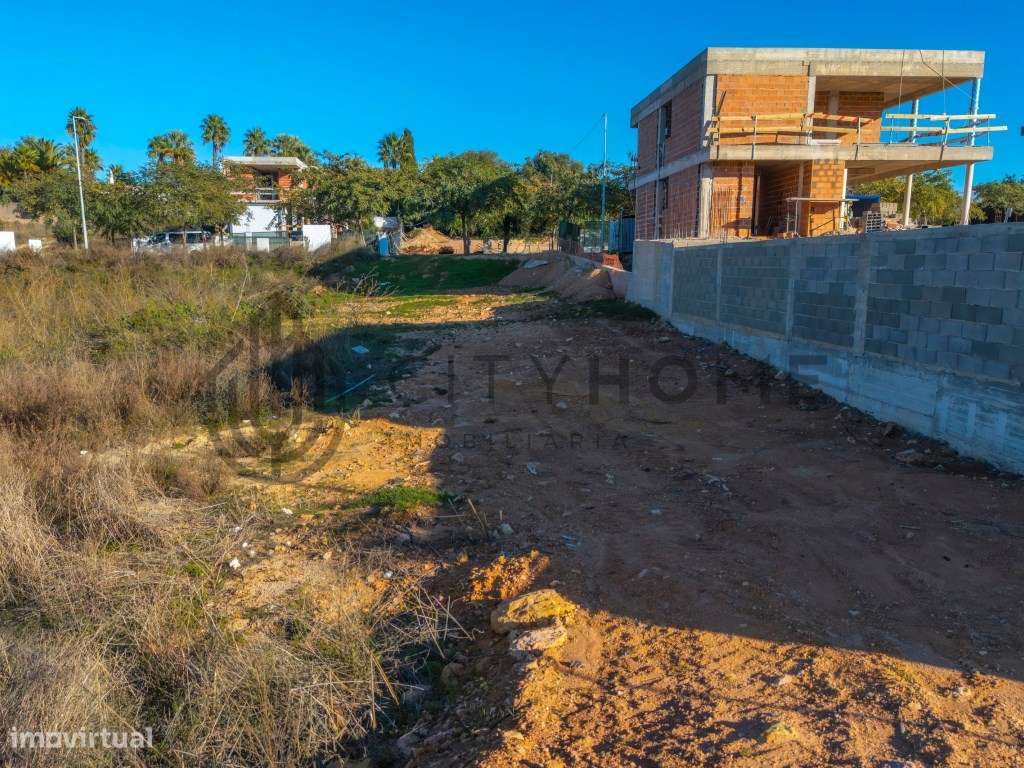 Terreno urbano de 410 m² na quinta dos Alamos - Guia-6
