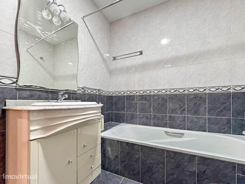 Apartamento T2 em São João de Ver-13