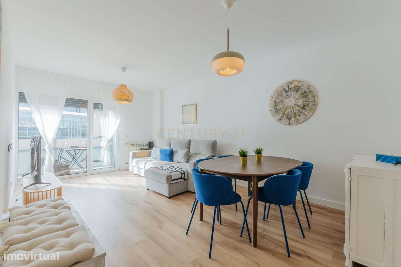 T2 luminoso com varanda para arrendamento no Parque das Nações - Grande imagem: 2/22