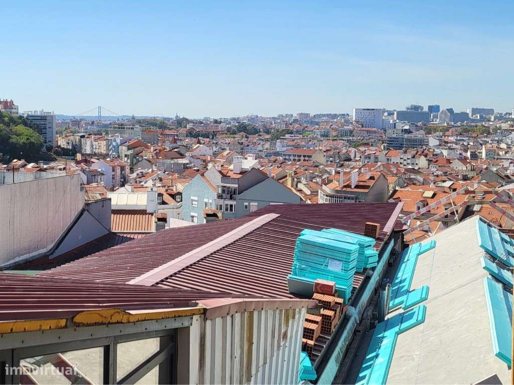 Apartamento com vista num condomínio com Jardim e piscina Arroios-32