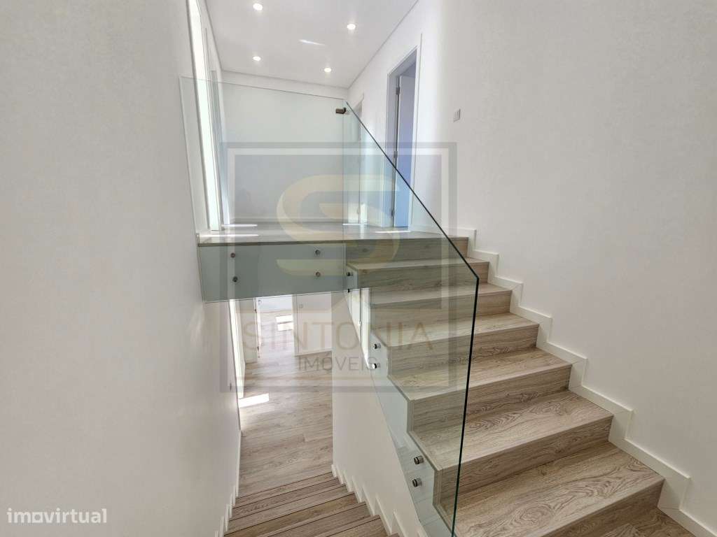 Moradia T5 Totalmente Remodelada a 10 minutos da Ericeira - Luxo, C...-9