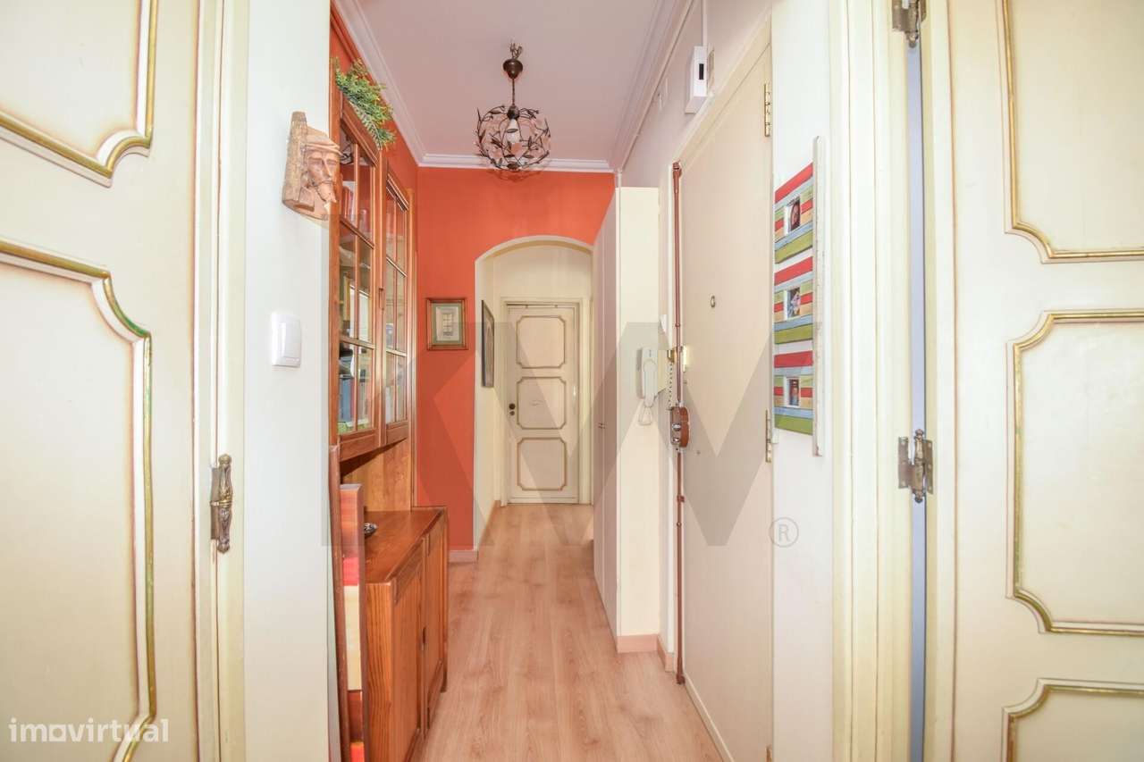Apartamento T4, para Venda, com Varanda – LUMIAR - Pronto a Habitar - Grande imagem: 2/25